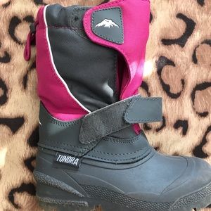 Quebec Tundra boots size 12